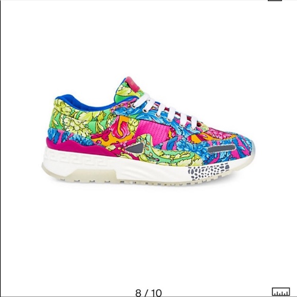 Versace shoes. 10.5 sneakers . King status - Picture 7 of 9